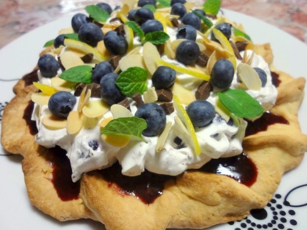 【バレンタイン】ベリーのチョコタルト