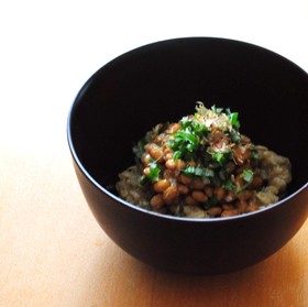 授乳期に!白だし風味の納豆オートミール粥