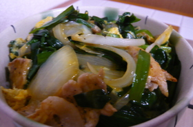 超っ簡単ニラたま丼