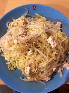 130 円豚ひき肉ともやし焼きそば