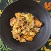 鶏むね肉とキャベツのオーロラ炒めの写真