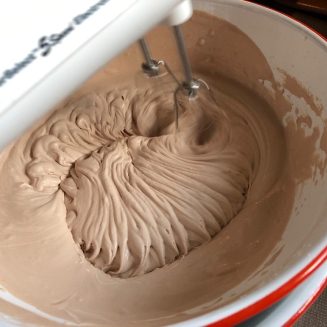 ホイップチョコ 分離しない失敗しない レシピ 作り方 By 琉琉琉のママ クックパッド 簡単おいしいみんなのレシピが349万品 ホイップチョコ 分離しない失敗しない レシピ 作り方 By 琉琉琉のママ クックパッド 簡単おいしいみんなのレシピが349万品