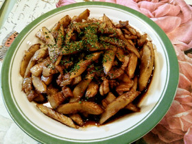常備菜♡牛蒡と豚肉のバルサミコきんぴら♡