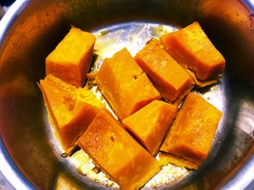 ヘルシー時短 水と砂糖だけ!かぼちや煮
