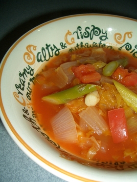 トマトベースの野菜スープ♪