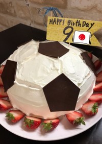 材料4つだけ！簡単！サッカーケーキ♡