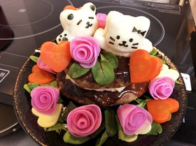 特別な日にぴったり! ハンバーグケーキ