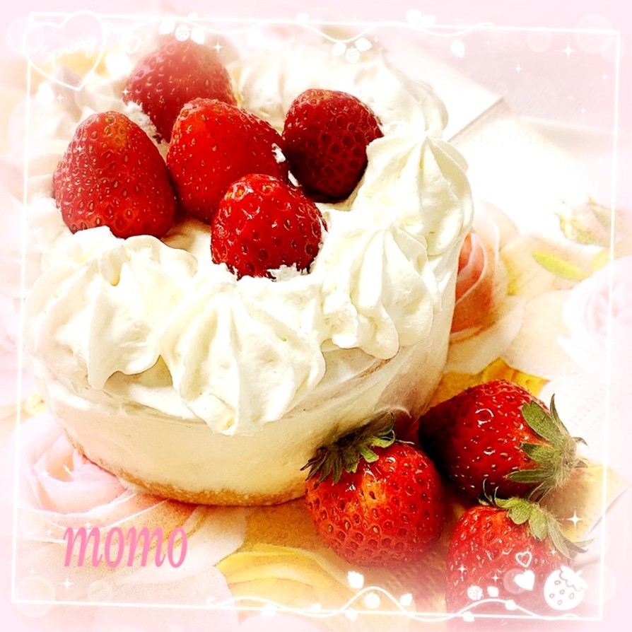 シフォン生地のミニホールいちごケーキの画像
