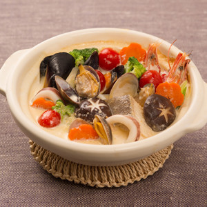 味噌＆生クリームの海鮮鍋の画像