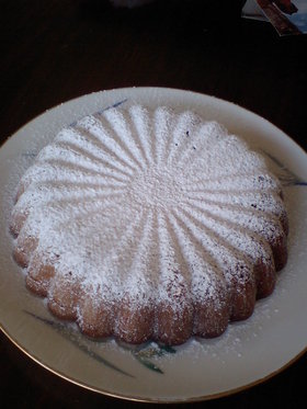 とっても簡単まぜるだけ!アーモンドケーキ