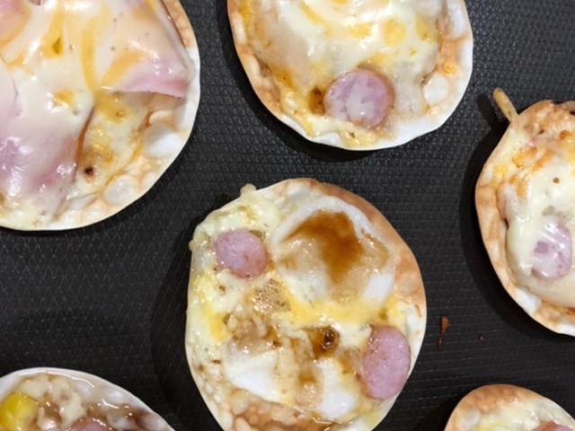 ぎょうざの皮でピザ ポテト もち レシピ 作り方 By ゆいぽっちゃま クックパッド 簡単おいしいみんなのレシピが357万品