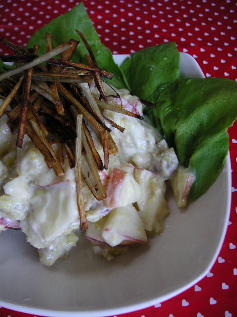 朝ごはん♡牛蒡と薩摩芋、林檎のサラダの画像