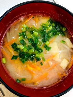 優しい味♫大根と人参のお味噌汁