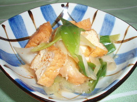 ピリッと辛い長ねぎと厚揚げの簡単煮