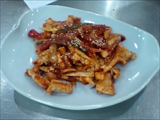 韓国で習った韓国料理“オジンオポックム”の画像