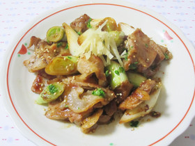 豚バラ肉の柚子こしょう炒め