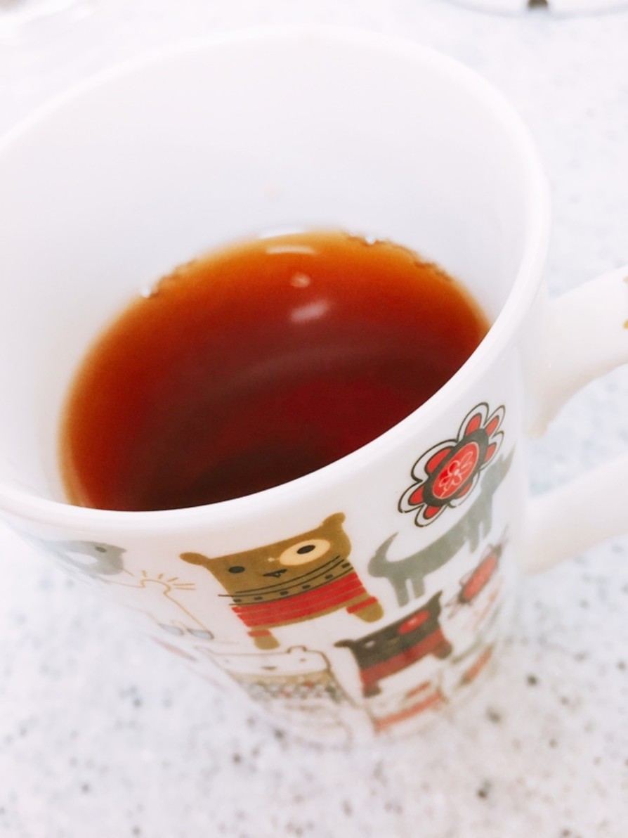 ほんのり梅の香りと風味が楽しめる梅紅茶の画像