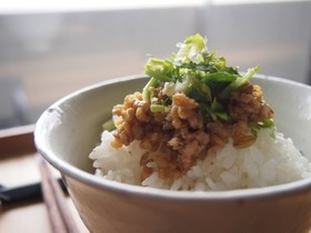 フリーカ鶏そぼろ
