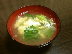 レタスと卵のスープ