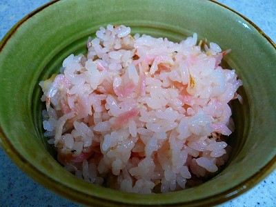 桜エビと生姜の桃色♪炊き込みご飯の画像