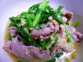 ウマいです♪豚とニラの酢味噌和え