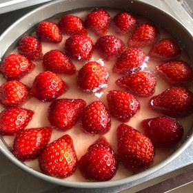 苺のレアチーズケーキ