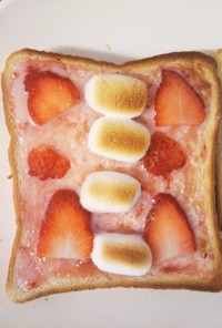 朝のプチ贅沢♡練乳いちごトースト♡