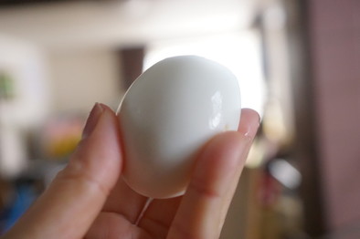 皮をむきやすいゆで卵の作り方の写真