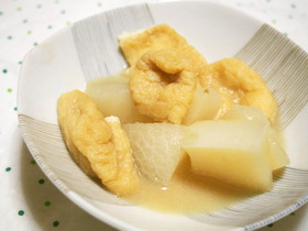 大根と油揚げ白みそ煮♪
