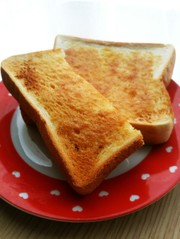 朝食おやつ 知ったら最後*甘味噌トーストの写真