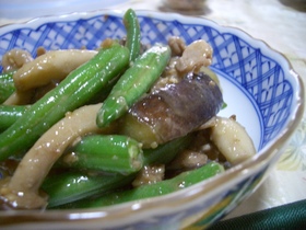 なすとインゲンのごまみそ炒め