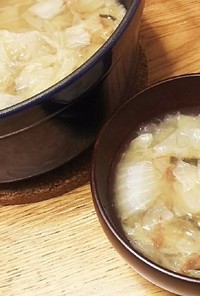 出汁ごと食べちゃう☆白菜と大根のスープ