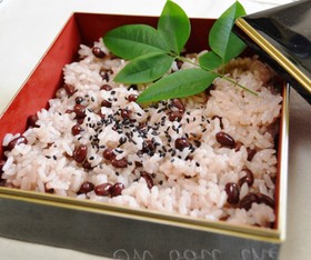 お鍋で簡単につくるお赤飯♪