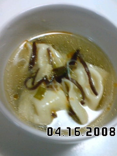 スーラータン風スープで水餃子の写真