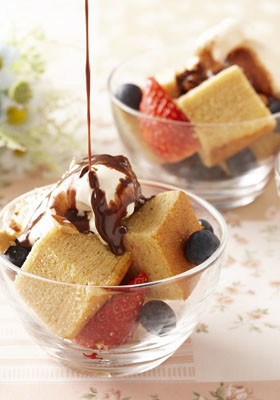 フルーツアイスバウムのホットチョコがけ
