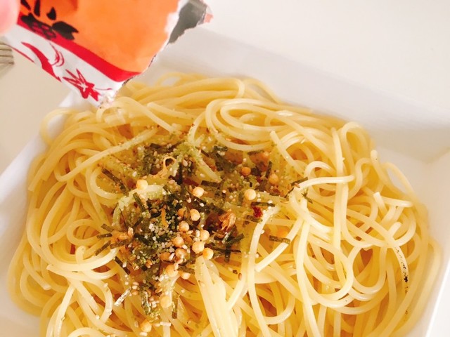 パスタとふりかけで簡単激安高コスパランチ レシピ 作り方 By 都心1人暮らし社長 クックパッド 簡単おいしいみんなのレシピが352万品