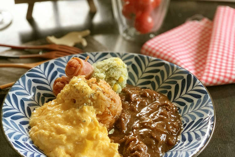 とろ りオムライス濃いビーフシチュー添え レシピ 作り方 By はーたんのおっかさん クックパッド