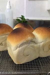 リスドォルでフランスパン風ミニ食パン