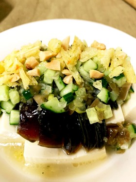 塩味で食べる☆ピータン豆腐