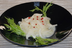 新玉ねぎのヨーグルト味噌づけサラダ風♪
