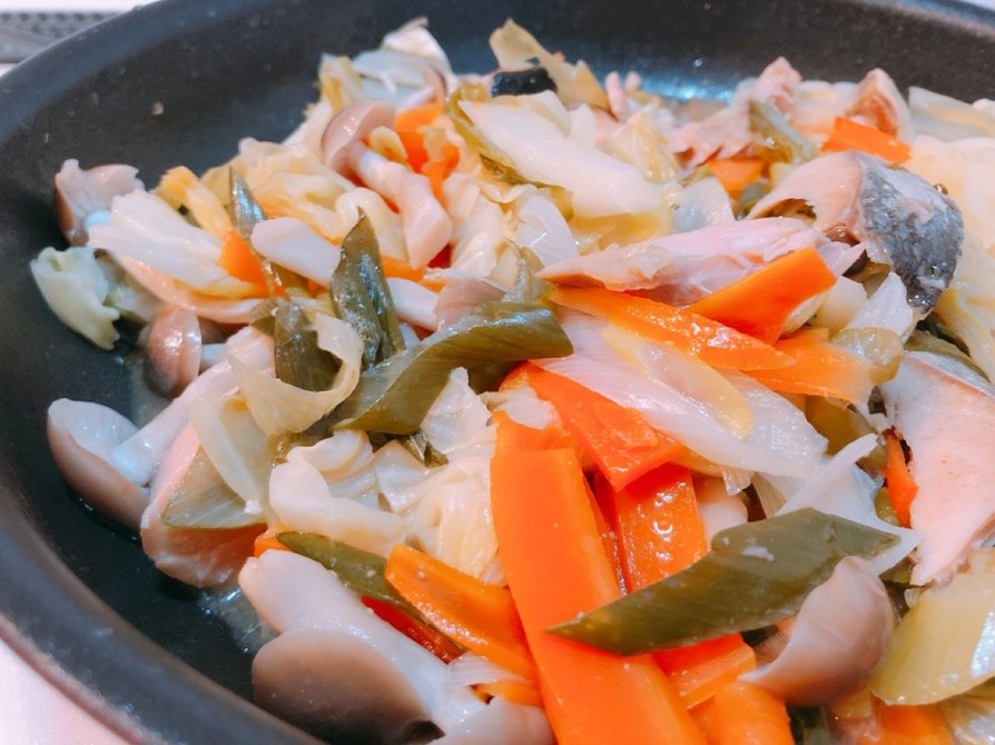 野菜たっぷり☆塩鮭のピリ辛ちゃんちゃん焼の画像