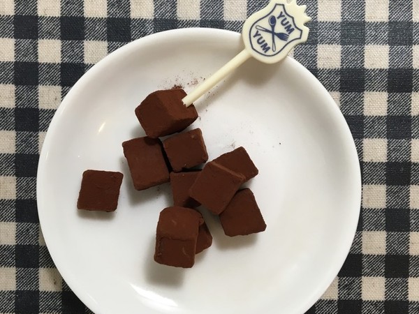 超簡単な絶品生チョコ♪オイルとチョコだけ
