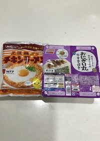 チキンラーメンとおにぎり丸と