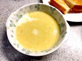 コーンスープ(バニラアイス使用)