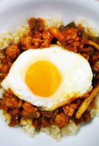 残り野菜の手作りラクチン♪ドライカレー