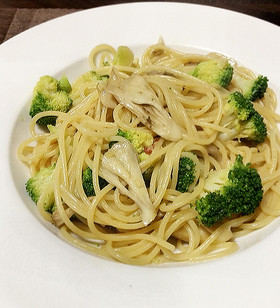 「ブロッコリーとキノコの和風パスタ♪」