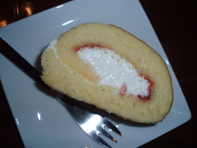 誰でも出来ちゃうふんわりロールケーキ