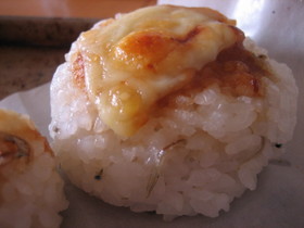 味噌チー焼おにぎり