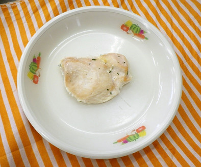 鶏肉のハーブ焼き　★宇都宮学校給食の写真