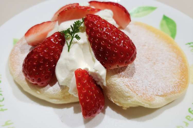 ふわふわ いちごのスフレパンケーキ レシピ 作り方 By ときんときん クックパッド 簡単おいしいみんなのレシピが363万品